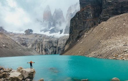 Viajero en Las Torres del Paine